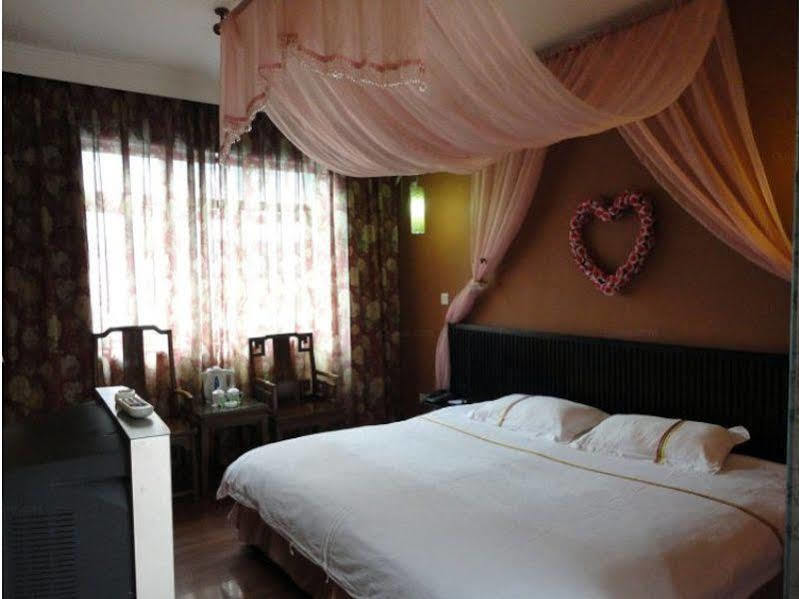 Starway Flower Hotel Чэнду Экстерьер фото